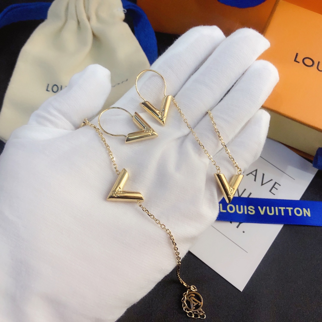 Replica LOUIS VUITTON Necklace