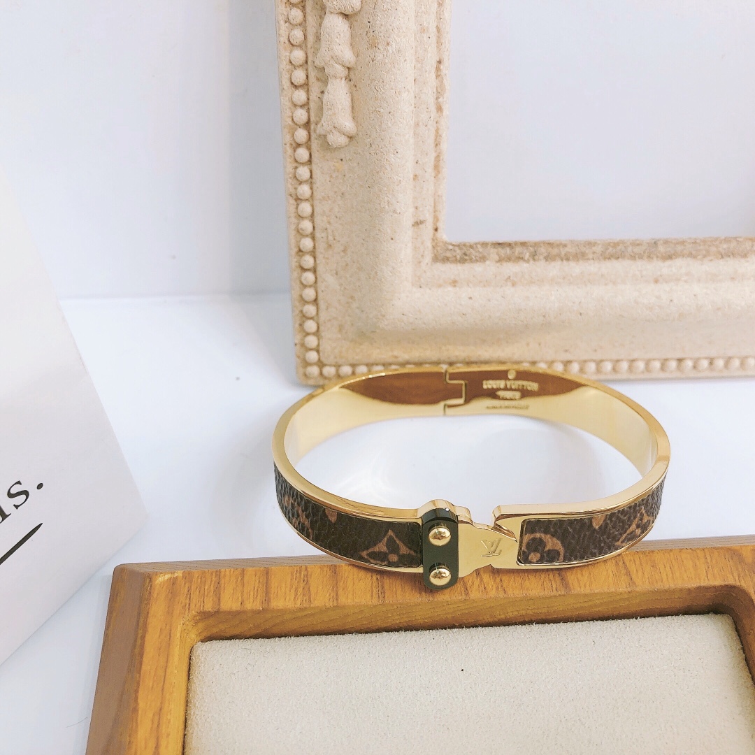 Replica LOUIS VUITTON Bangle