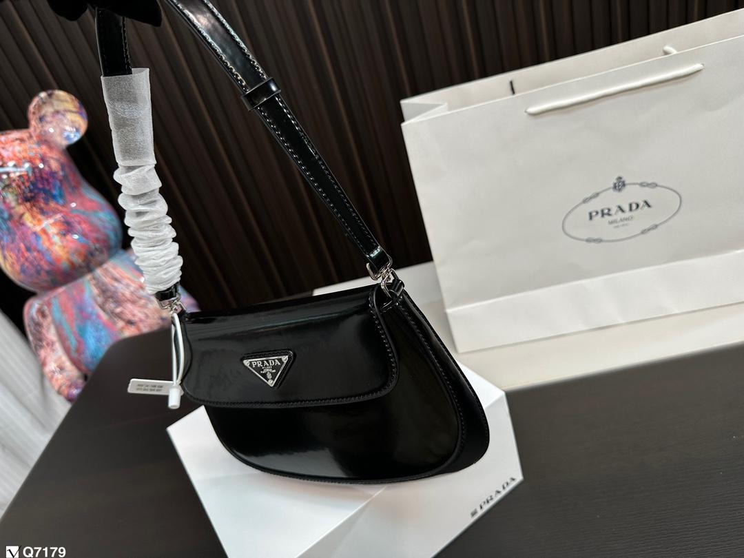 Replica Prada Bag 23*17CM