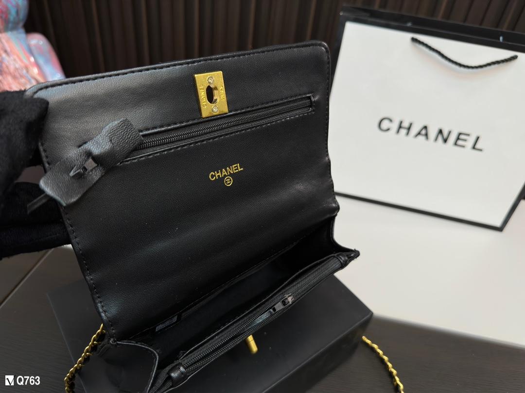 Replica Chanel Bag 19*12CM