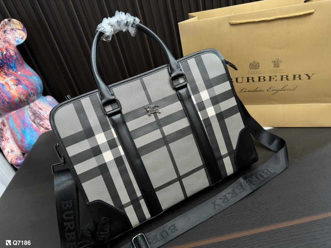 Replica Burberry Bag 37*28CM