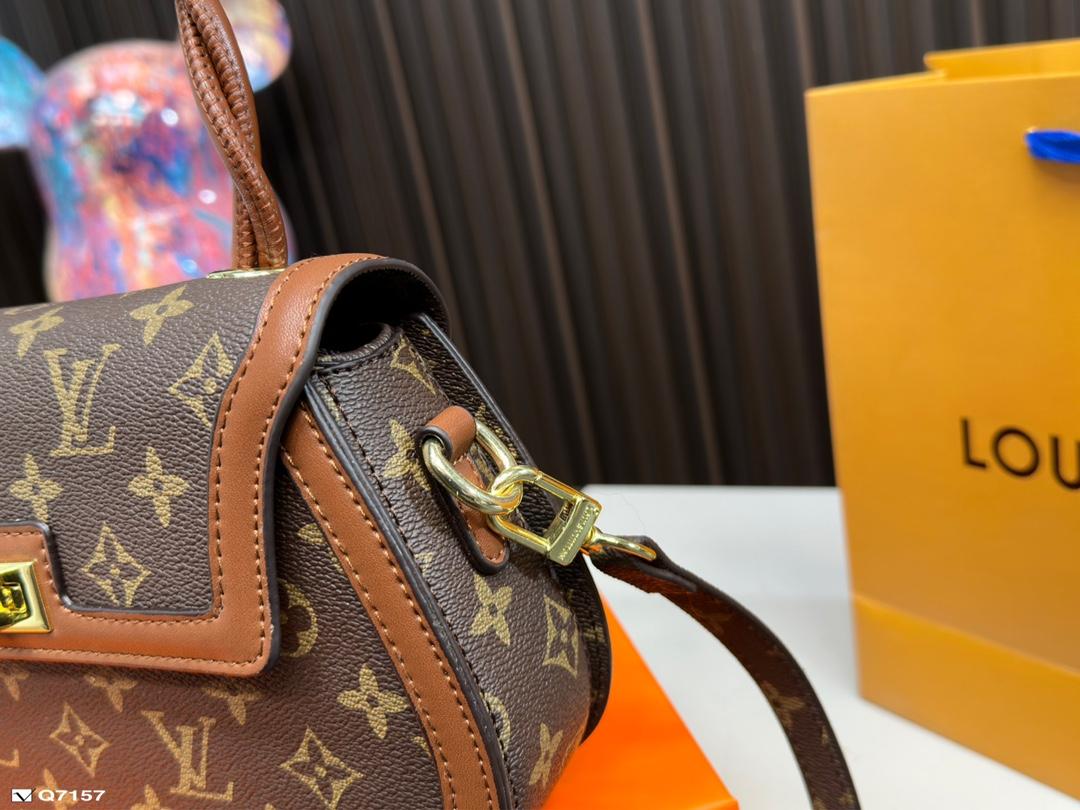 Replica Louis Vuitton Bag 15*24CM