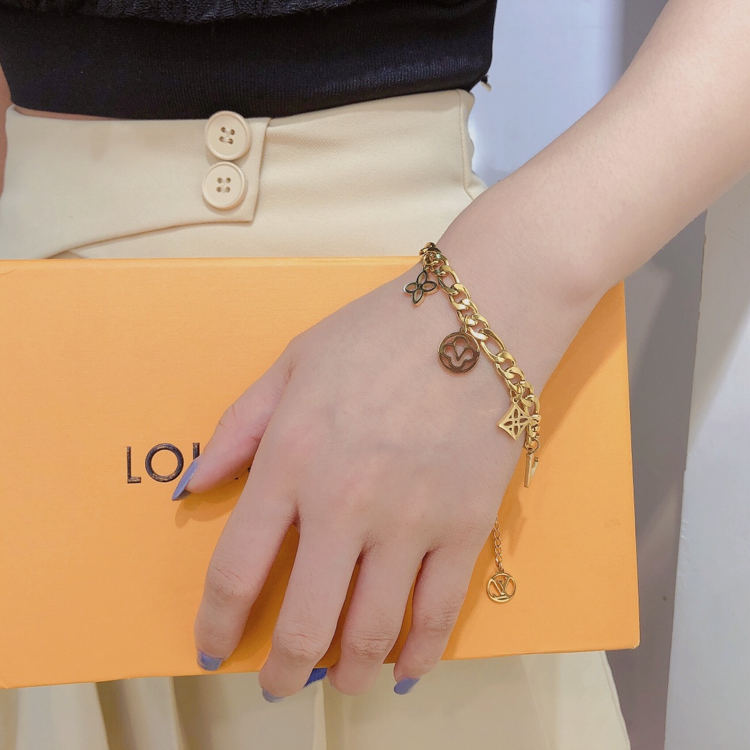Replica LOUIS VUITTON Bracelet
