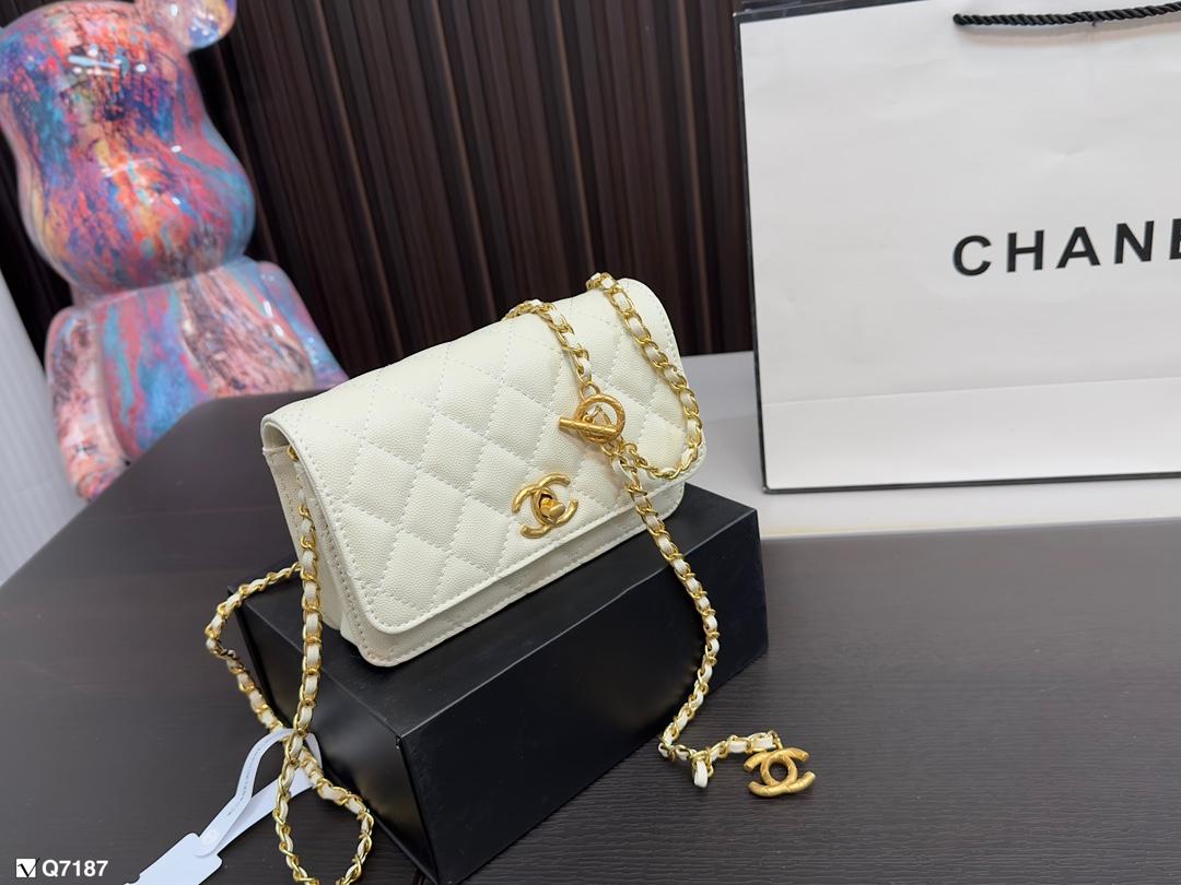Replica Chanel Bag 18*12CM
