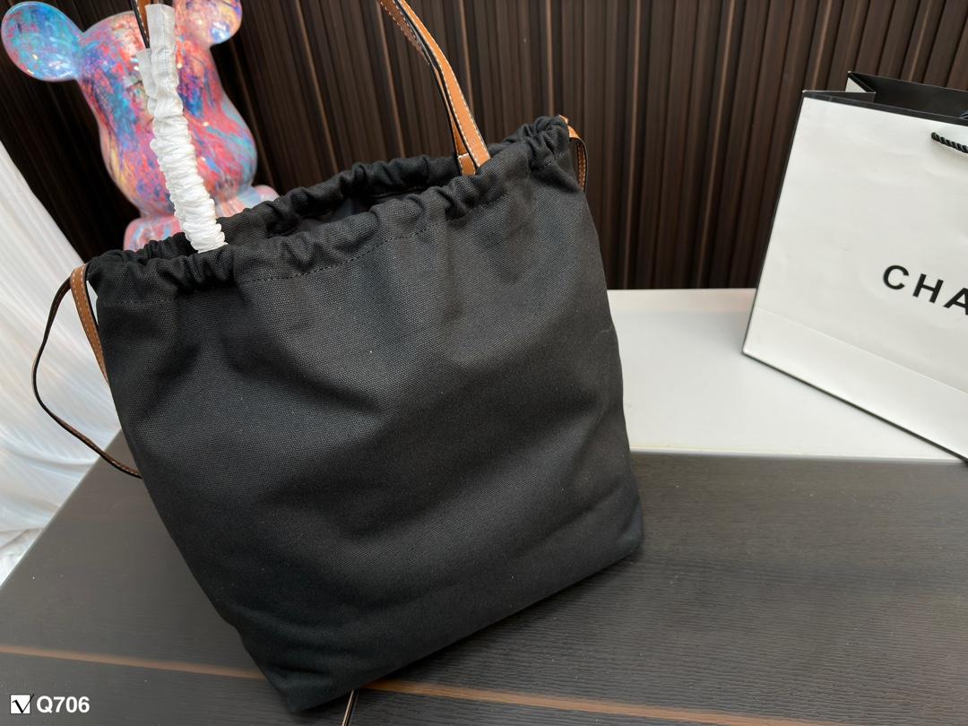 Replica Chanel Bag 33*38CM