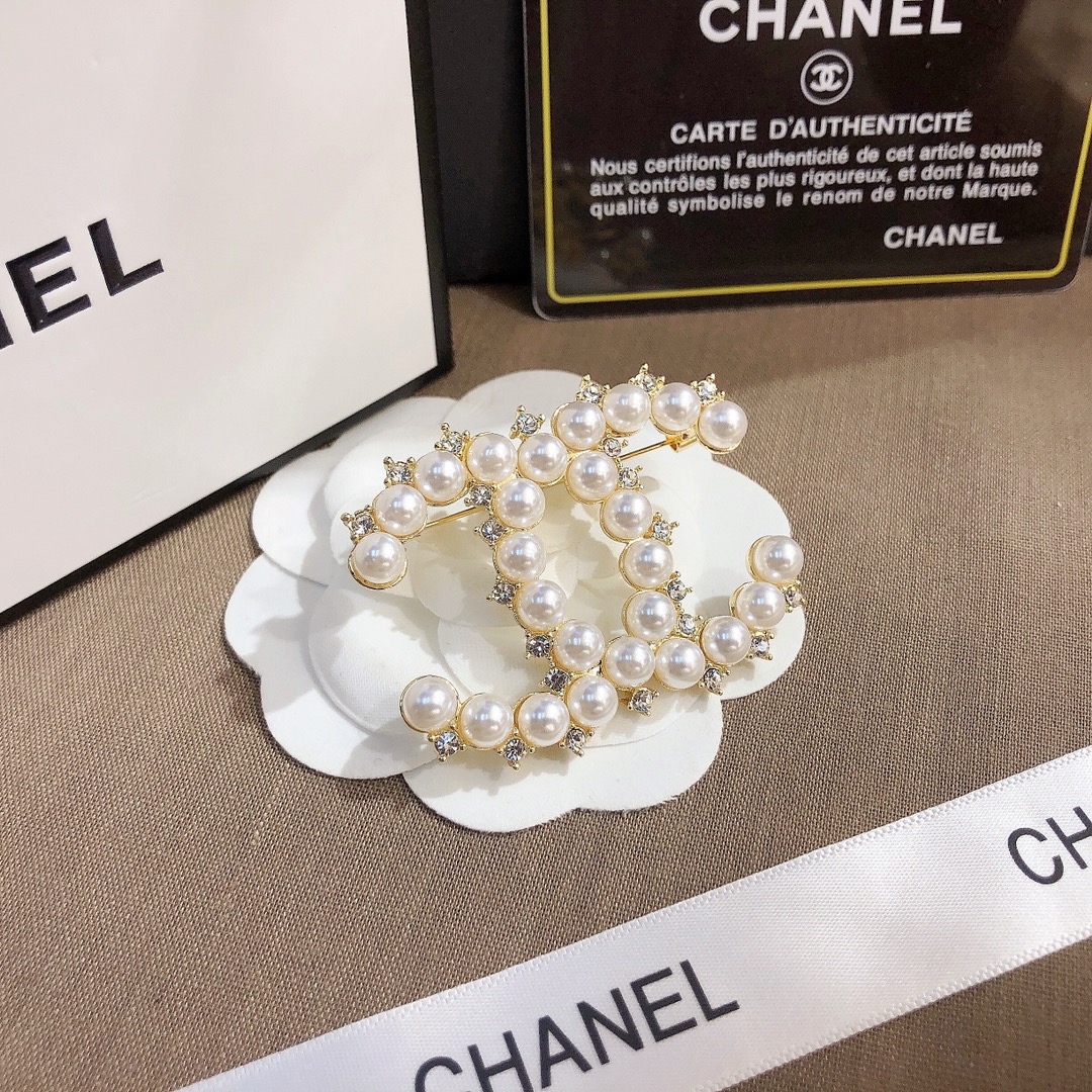 Replica CHANEL Brooch