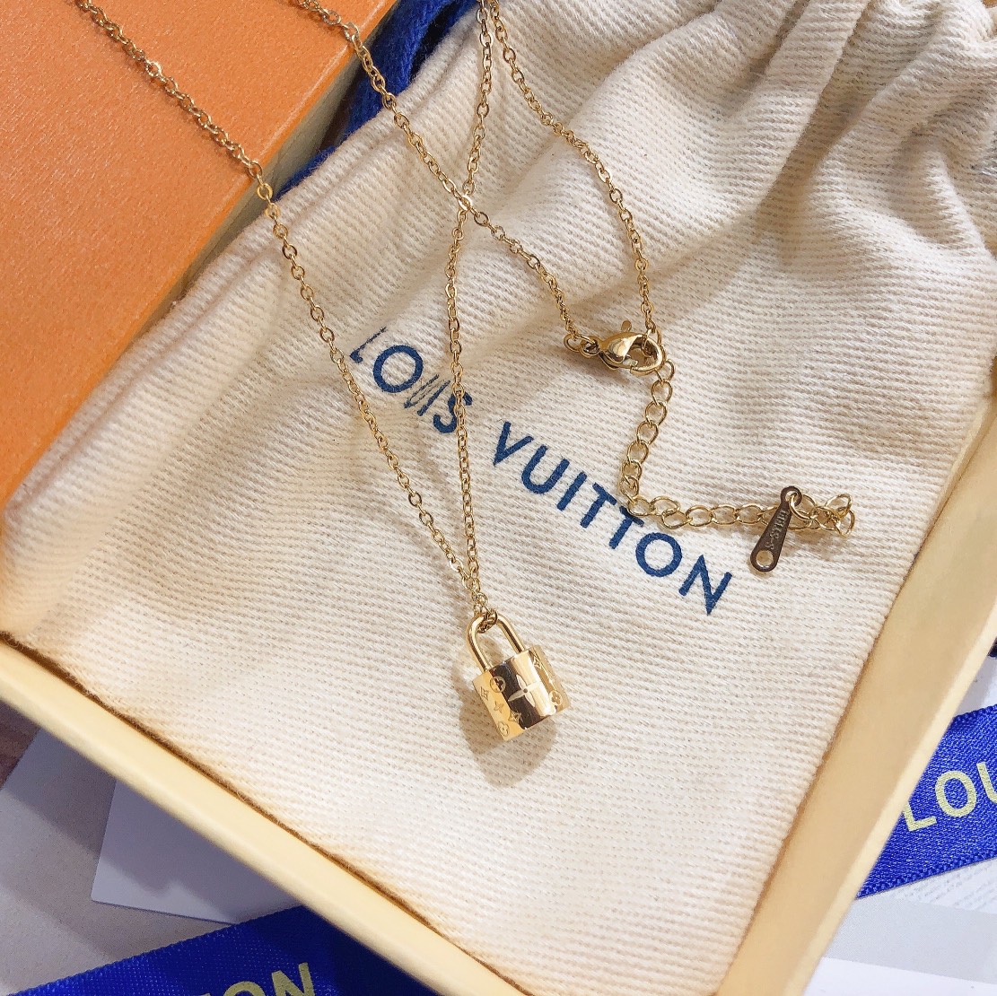 Replica LOUIS VUITTON Necklace