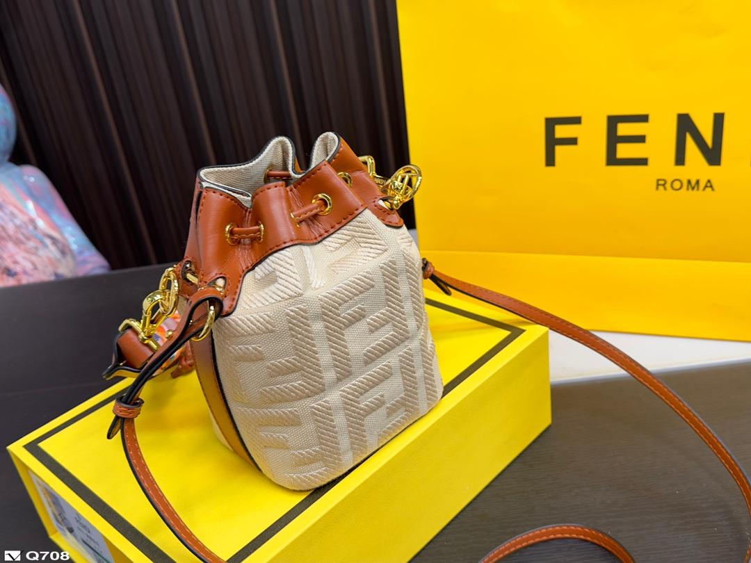 Replica Fendi Bag 17*12CM