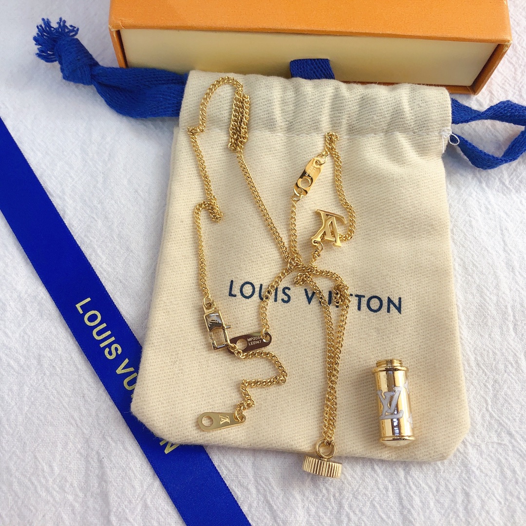 Replica LOUIS VUITTON Necklace