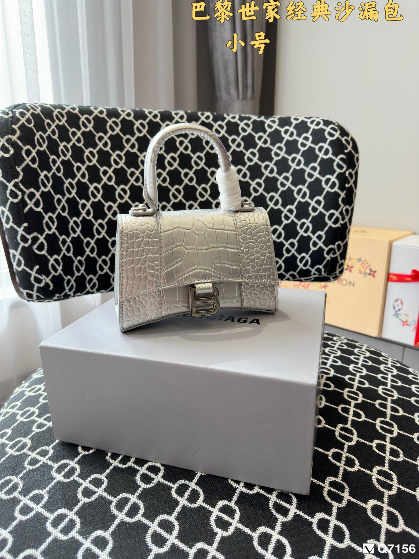 Replica Balenciaga Bag  23*10*14CM /19*8*12CM