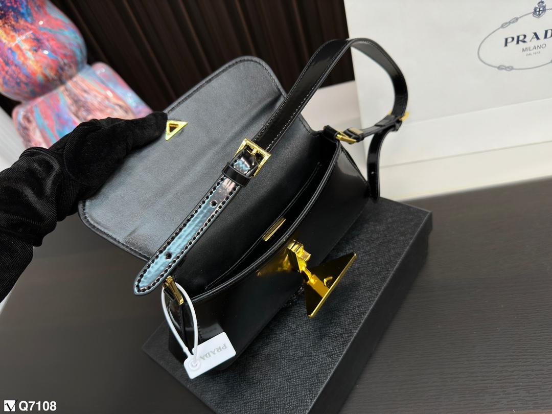 Replica Prada Bag 14*25CM