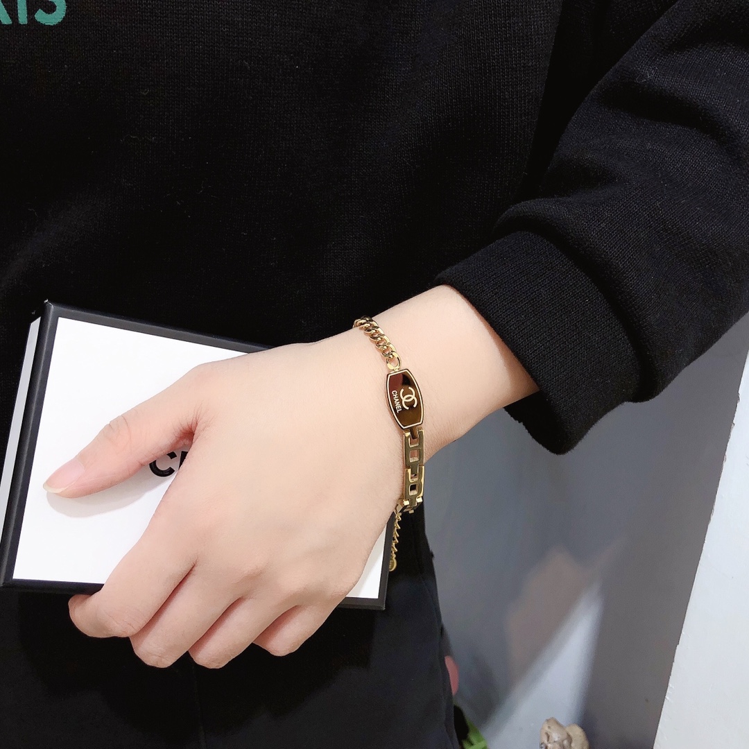 Replica CHANEL Bracelet