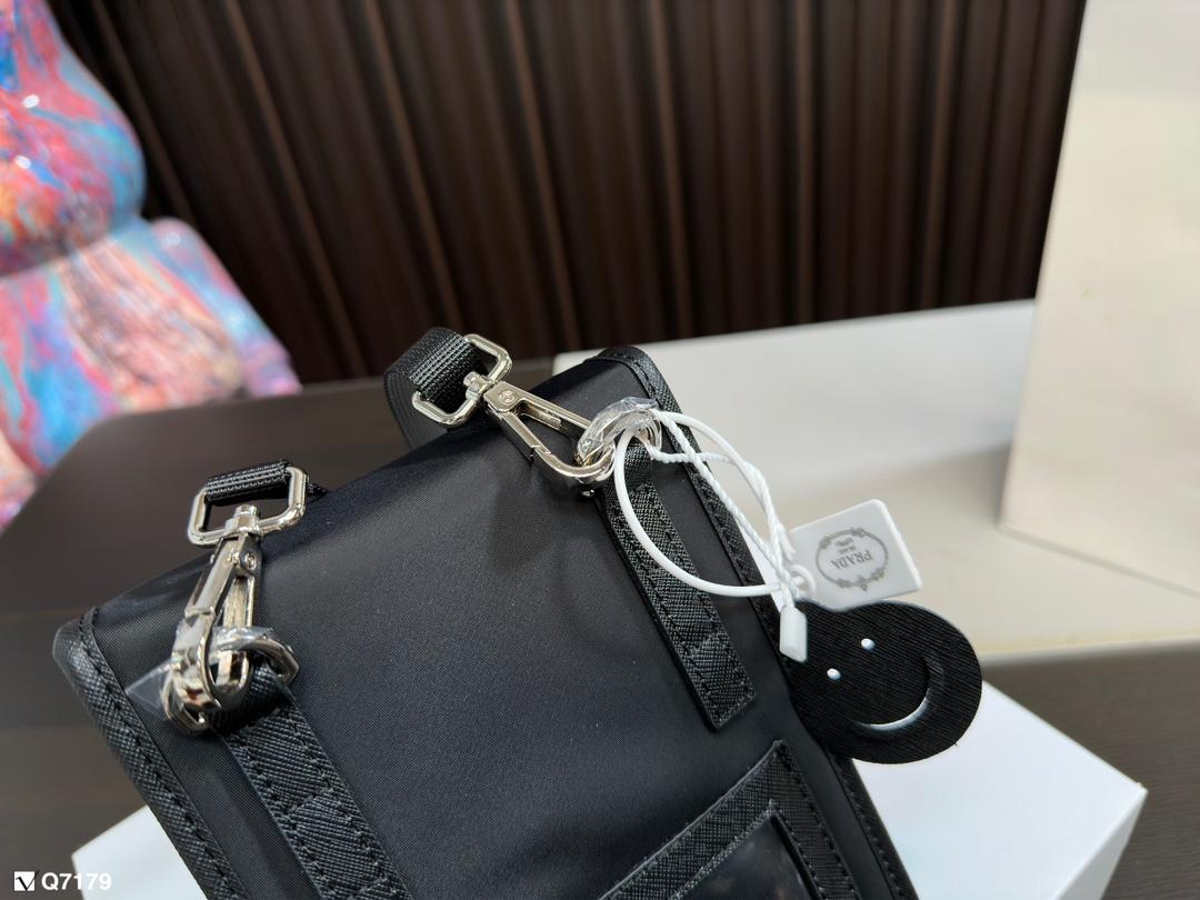 Replica Prada Bag 13*18CM