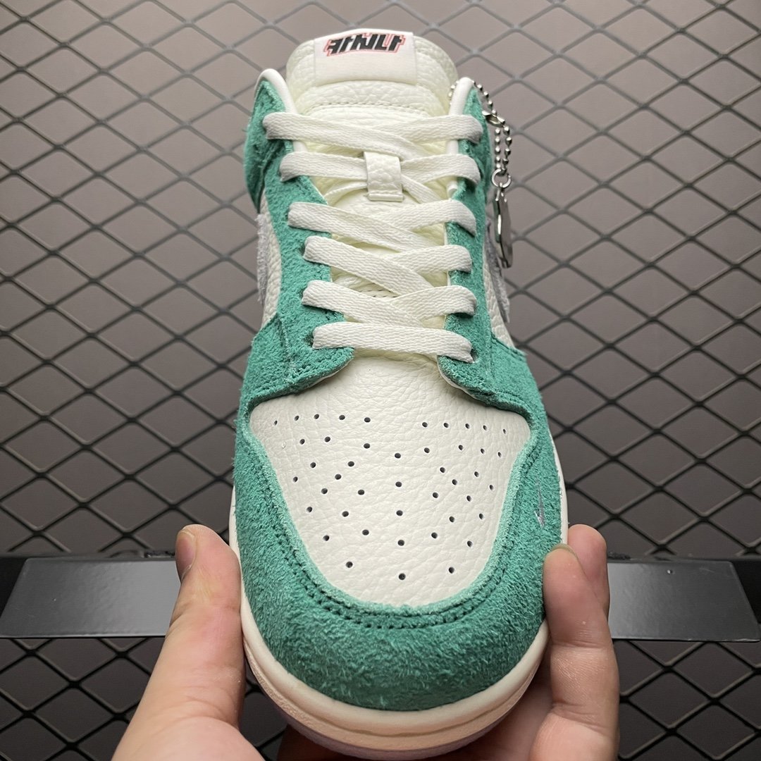 Replica Nike Dunk SB Shoe Kasina x NK Dunk Low Road Sign CZ6501-101 36-46