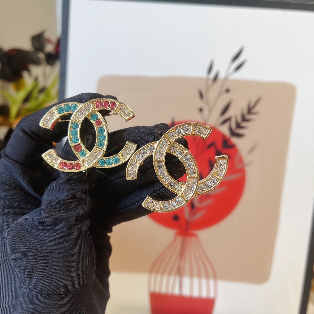 Replica CHANEL Brooch