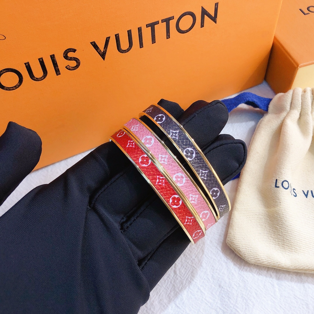 Replica LOUIS VUITTON Bangle