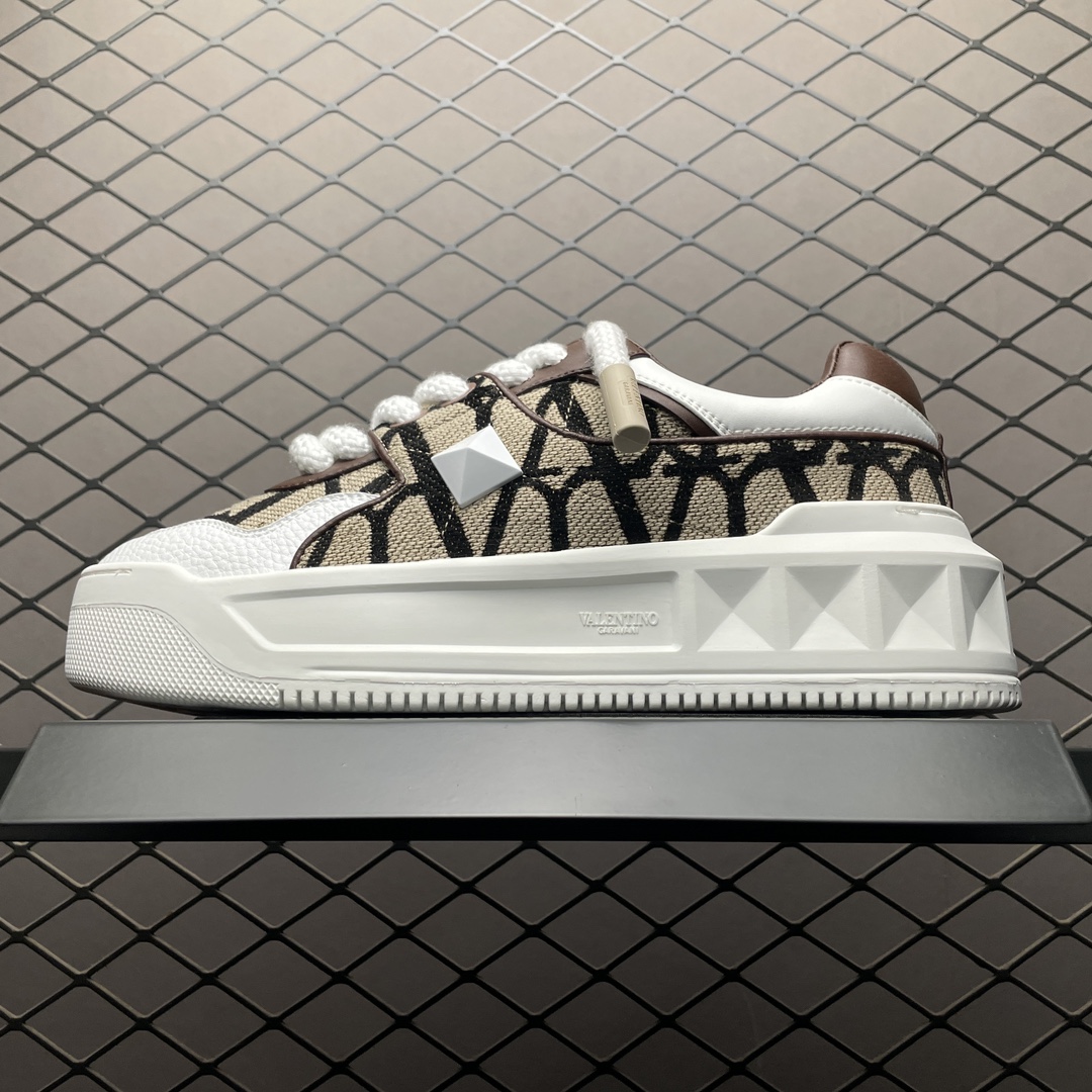 Replica Valentino Shoe Valentino One Stud b