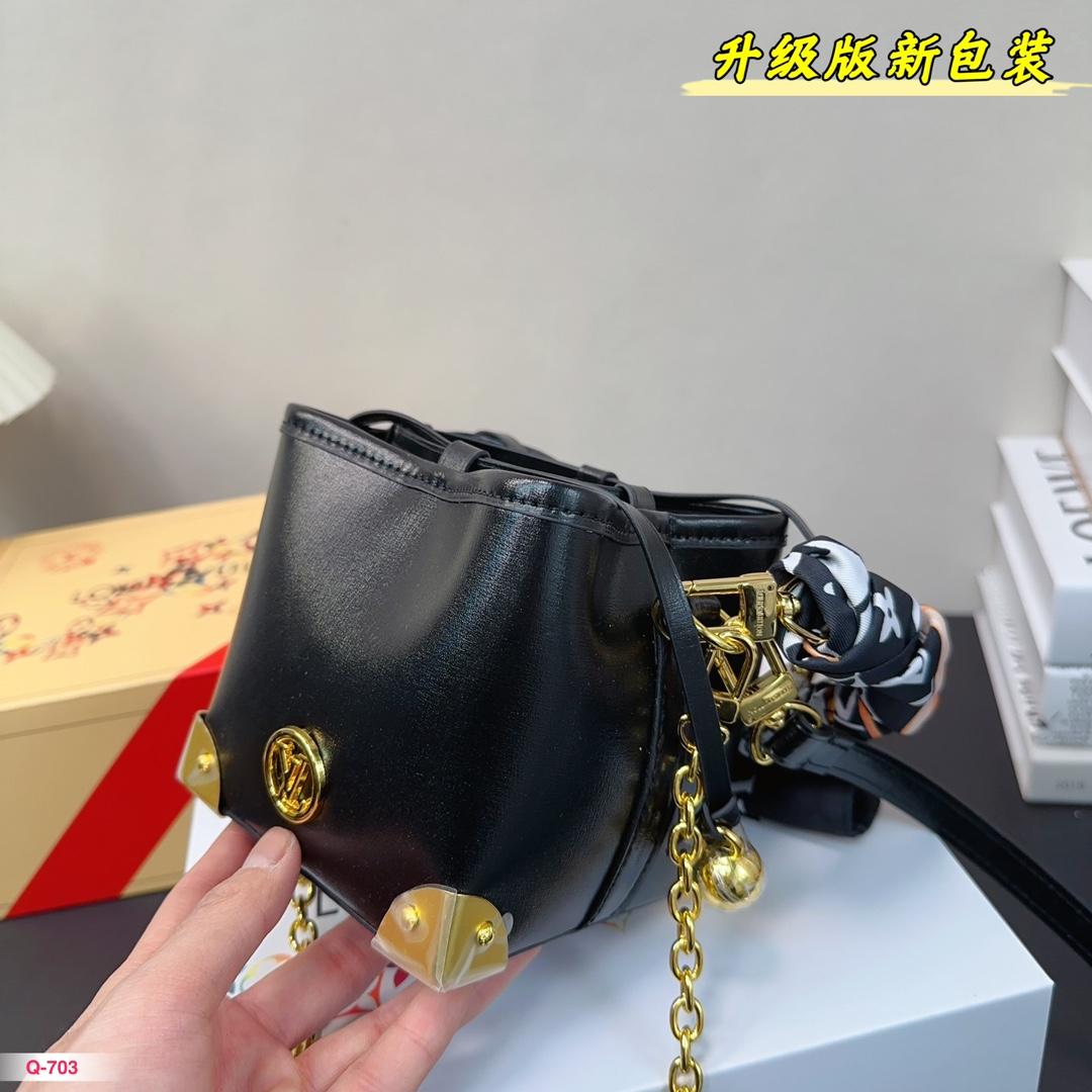 Replica Louis Vuitton Bag 11*12CM