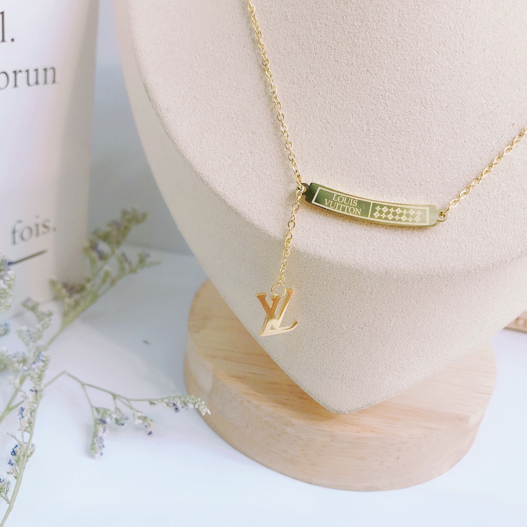 Replica LOUIS VUITTON Necklace