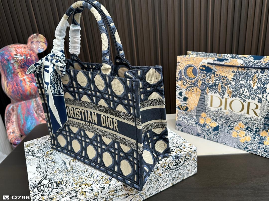 Replica Dior Bag   24*20CM/33*26CM/38*32CM
