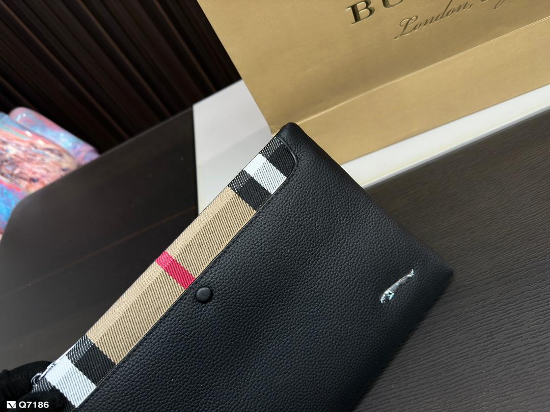 Replica Burberry Bag 17*27CM