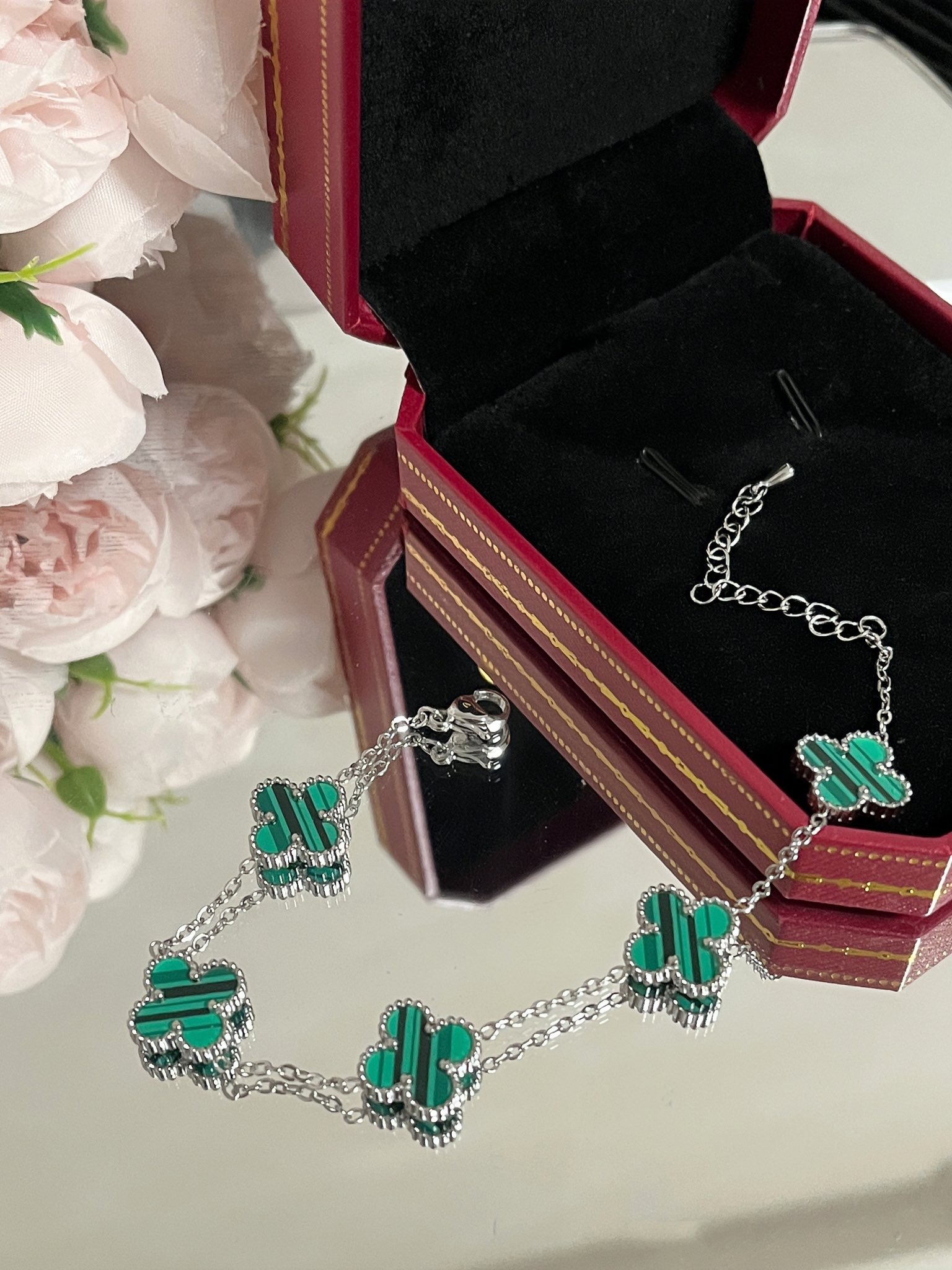 Replica VanCleef Arpels Bracelet