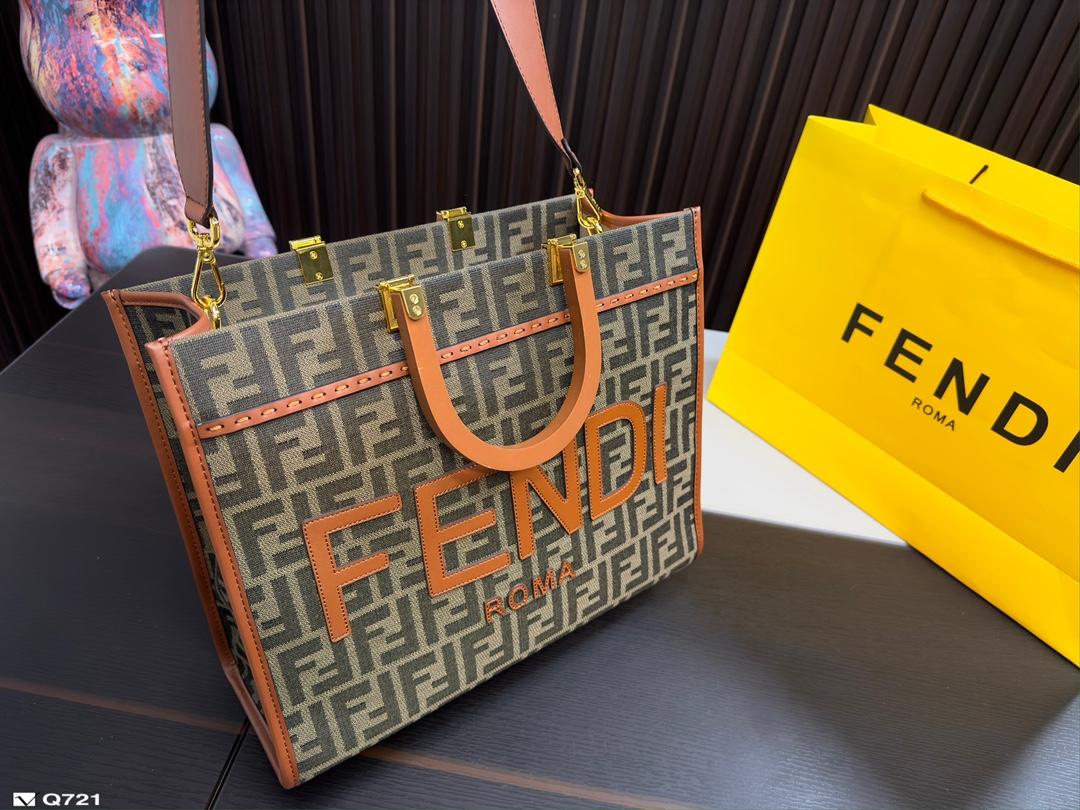 Replica Fendi Bag 22*22CM/34*29CM