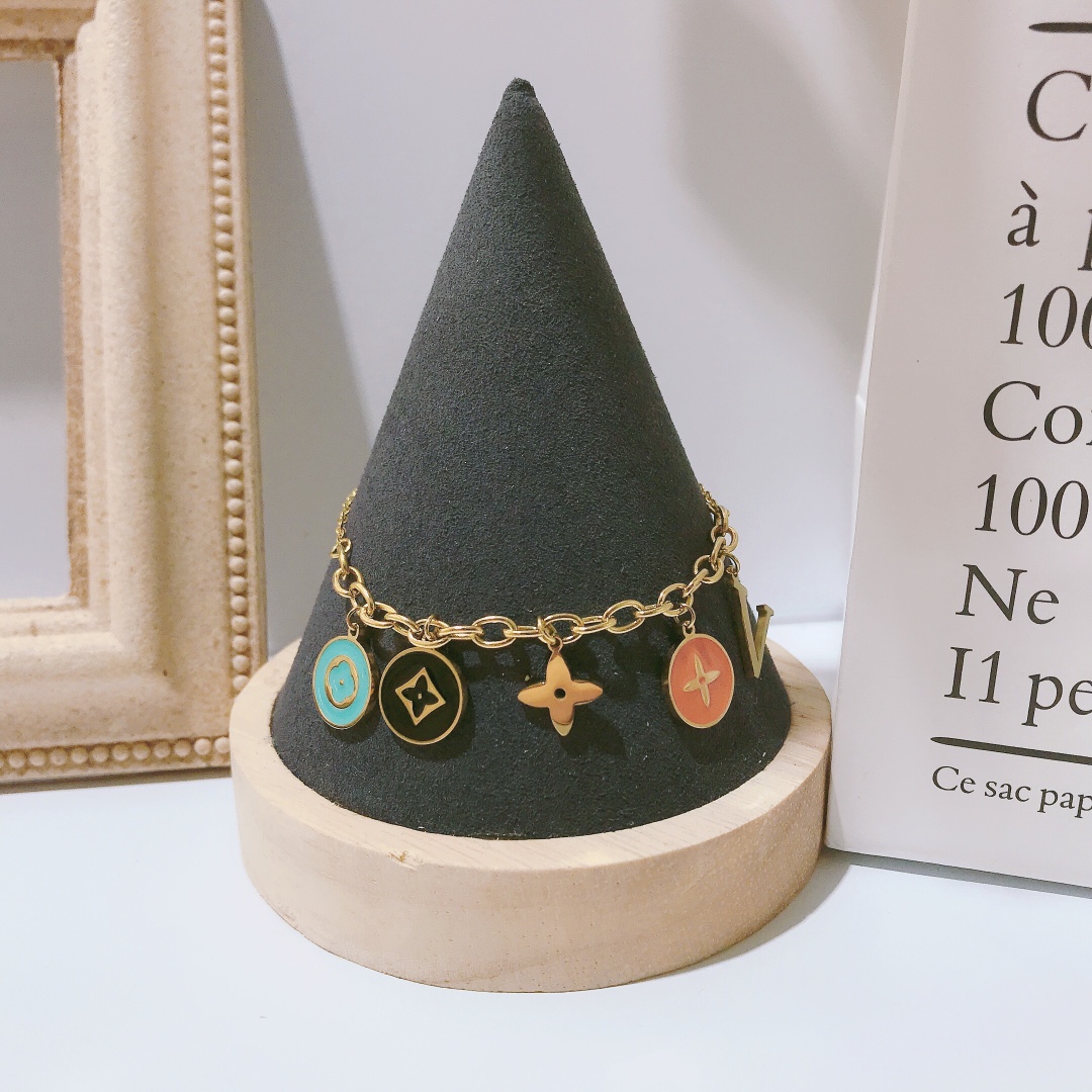 Replica LOUIS VUITTON Bracelet