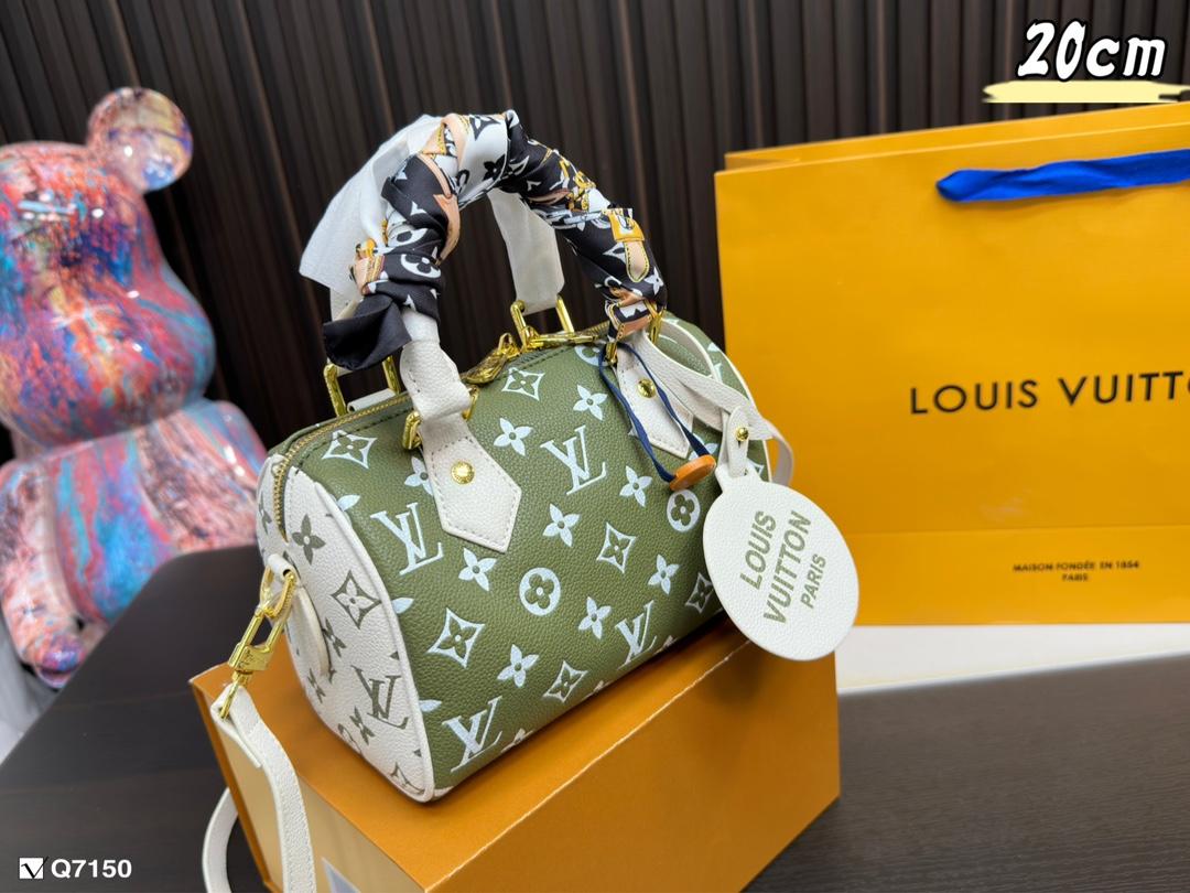 Replica Louis Vuitton Bag 13*CM