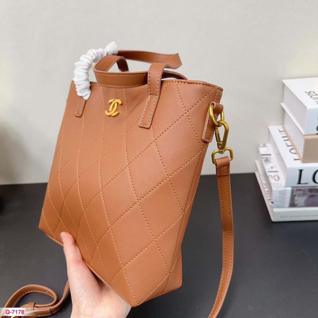 Replica Chanel Bag 24*24CM