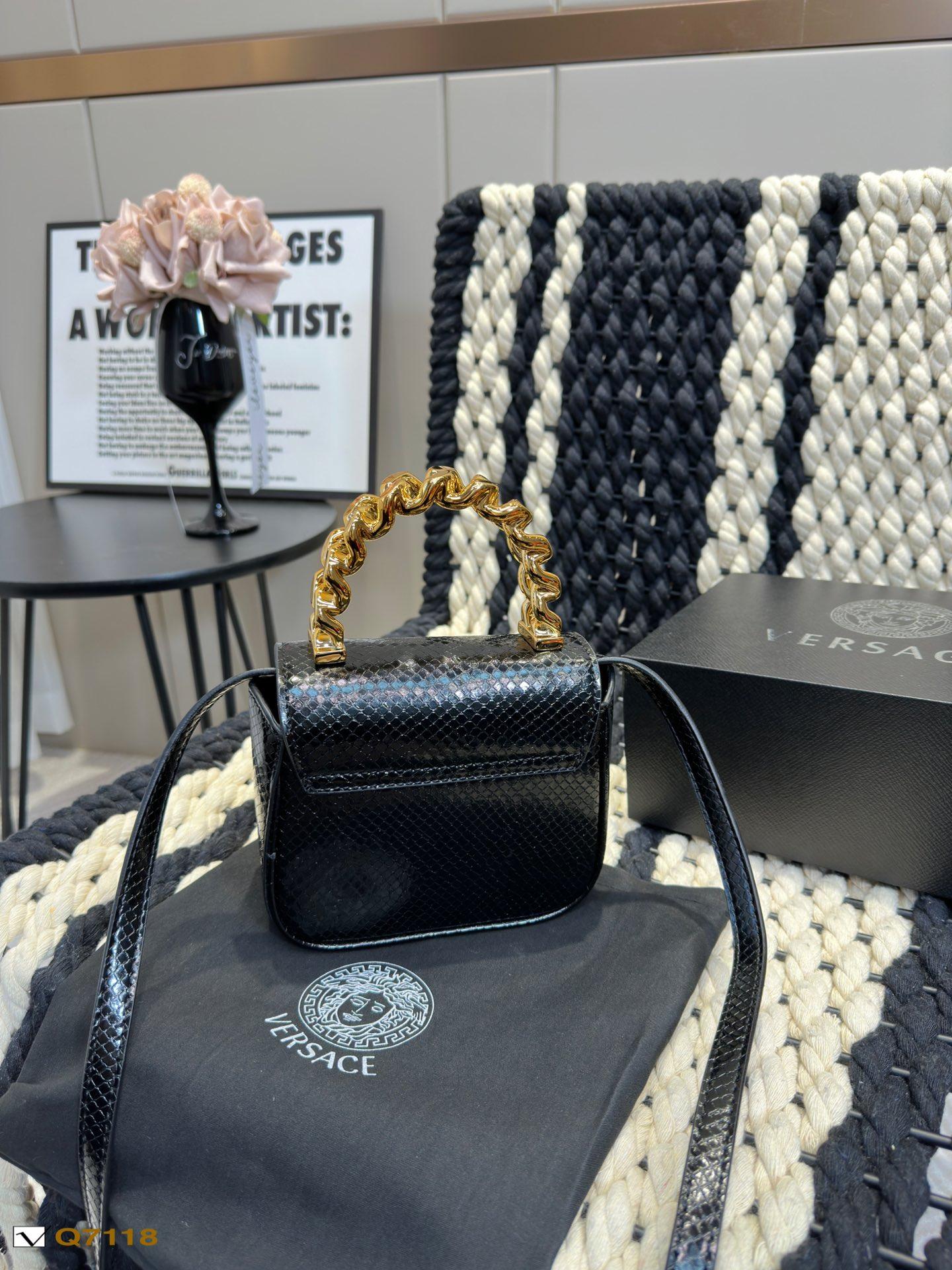 Replica VERSACE Bag 16.5*15CM