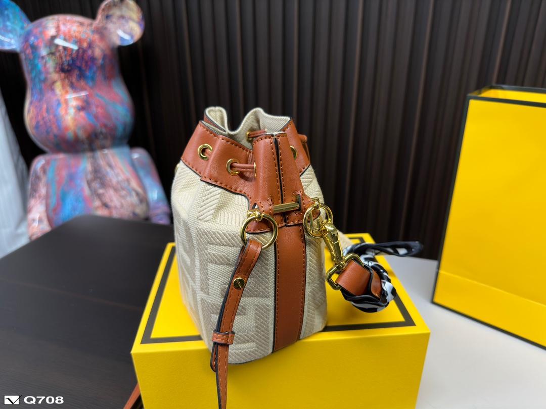 Replica Fendi Bag 12*17CM