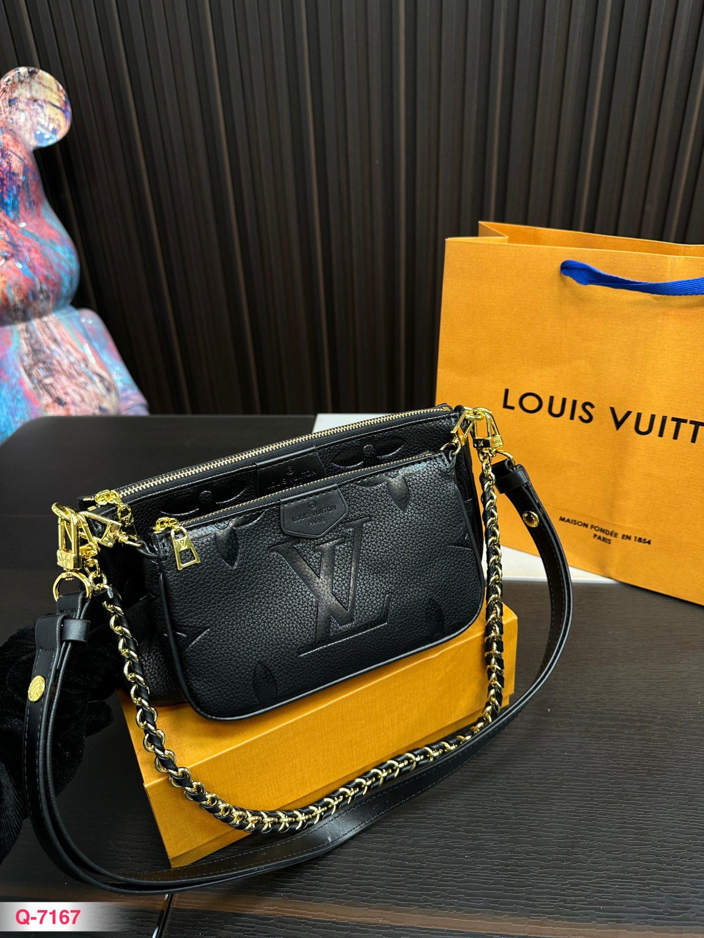 Replica Louis Vuitton Bag 12*23CM