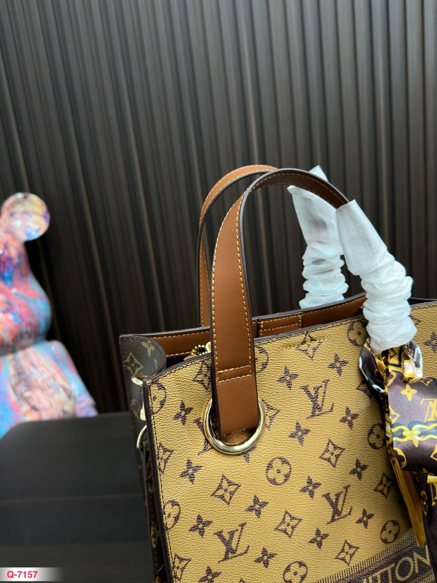 Replica Louis Vuitton Bag 30*26CM