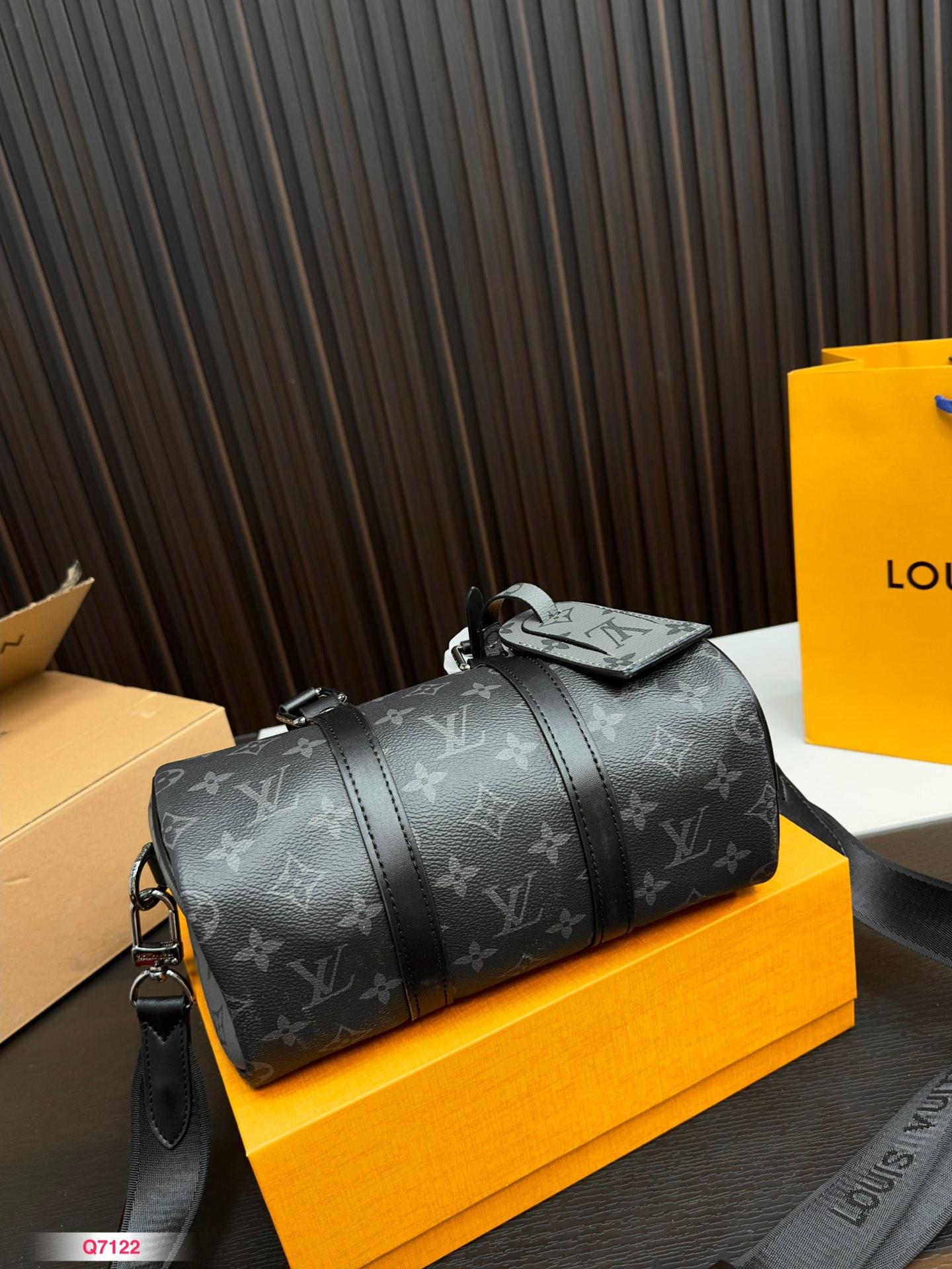 Replica Louis Vuitton Bag 14*24CM