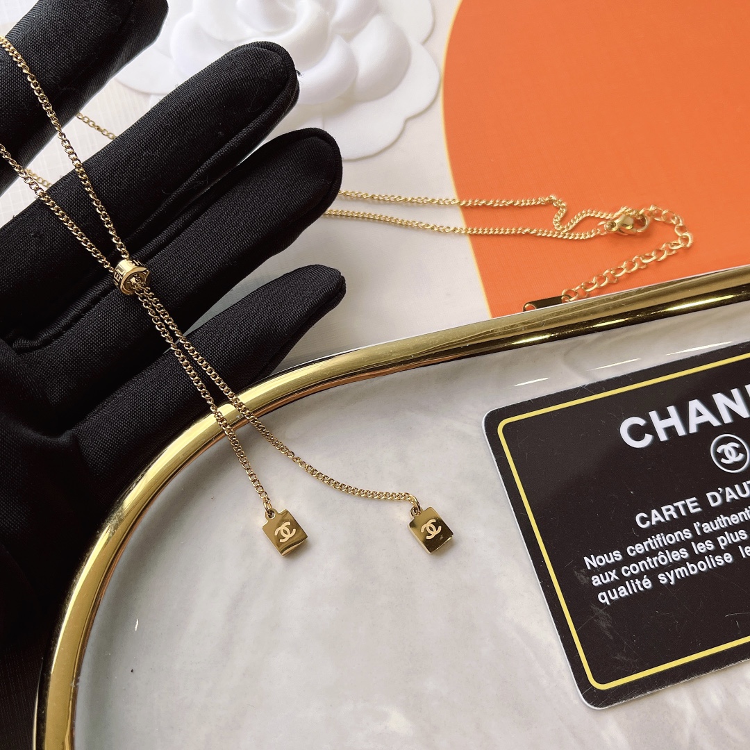 Replica CHANEL Necklace