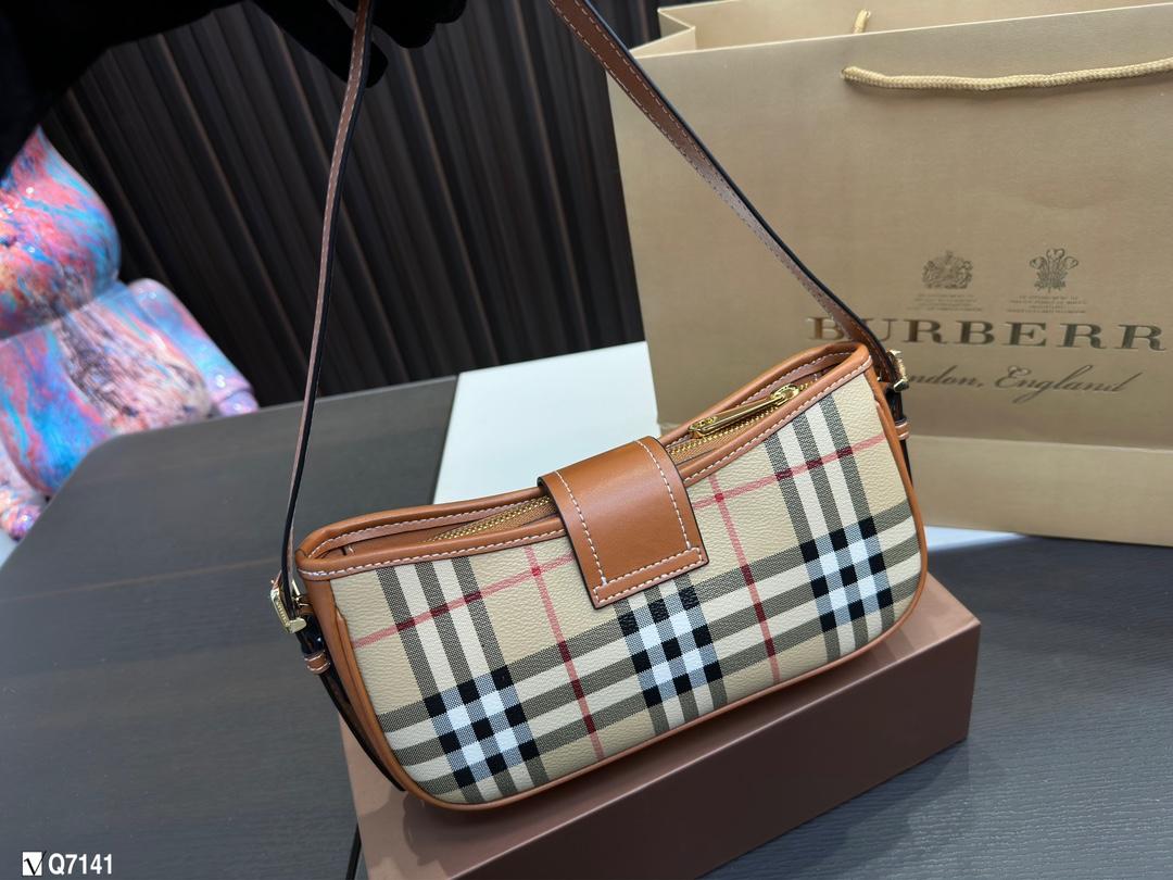 Replica Burberry Bag 23*11CM