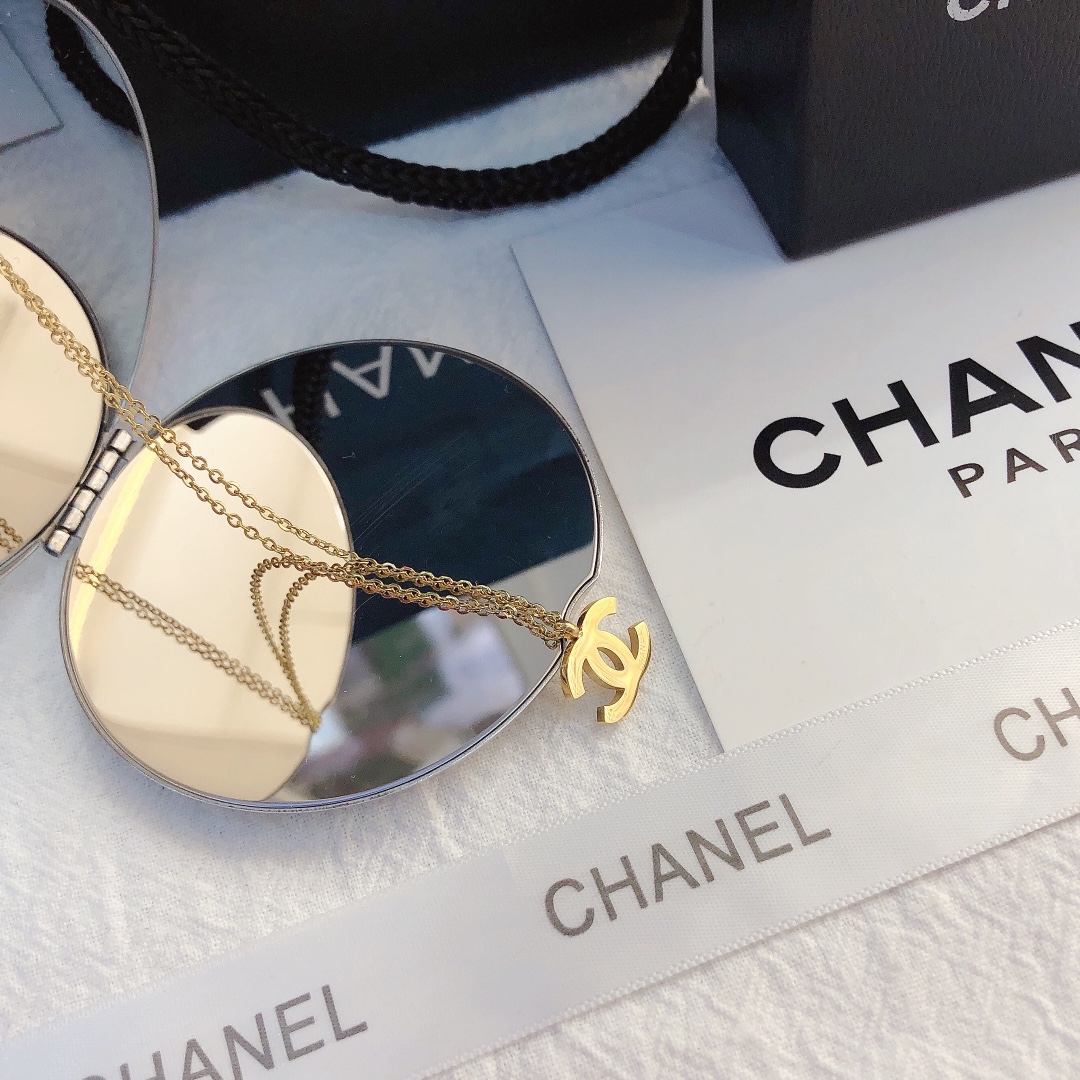 Replica CHANEL Necklace