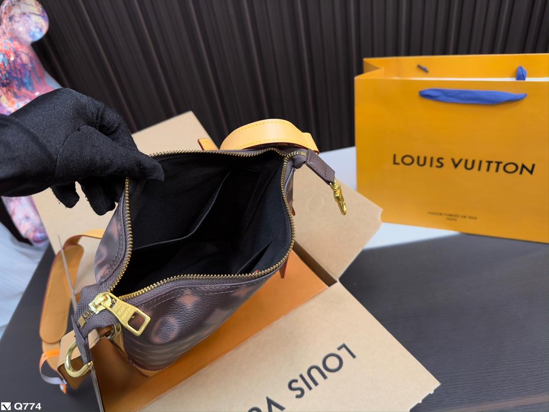 Replica Louis Vuitton Bag 22*18CM