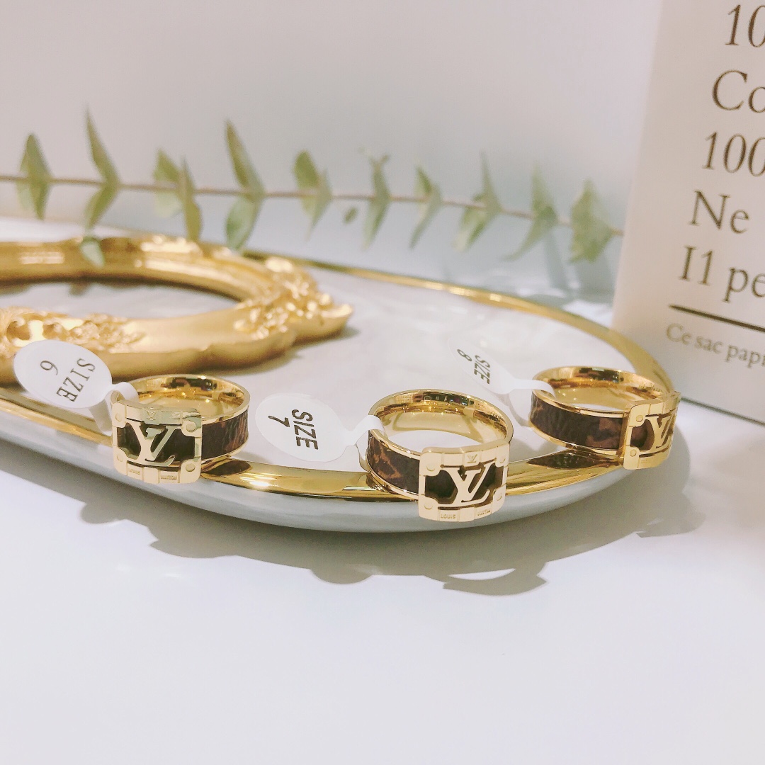 Replica LOUIS VUITTON Ring