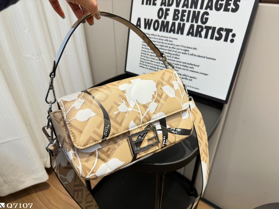 Replica Fendi Bag 24.5*15CM