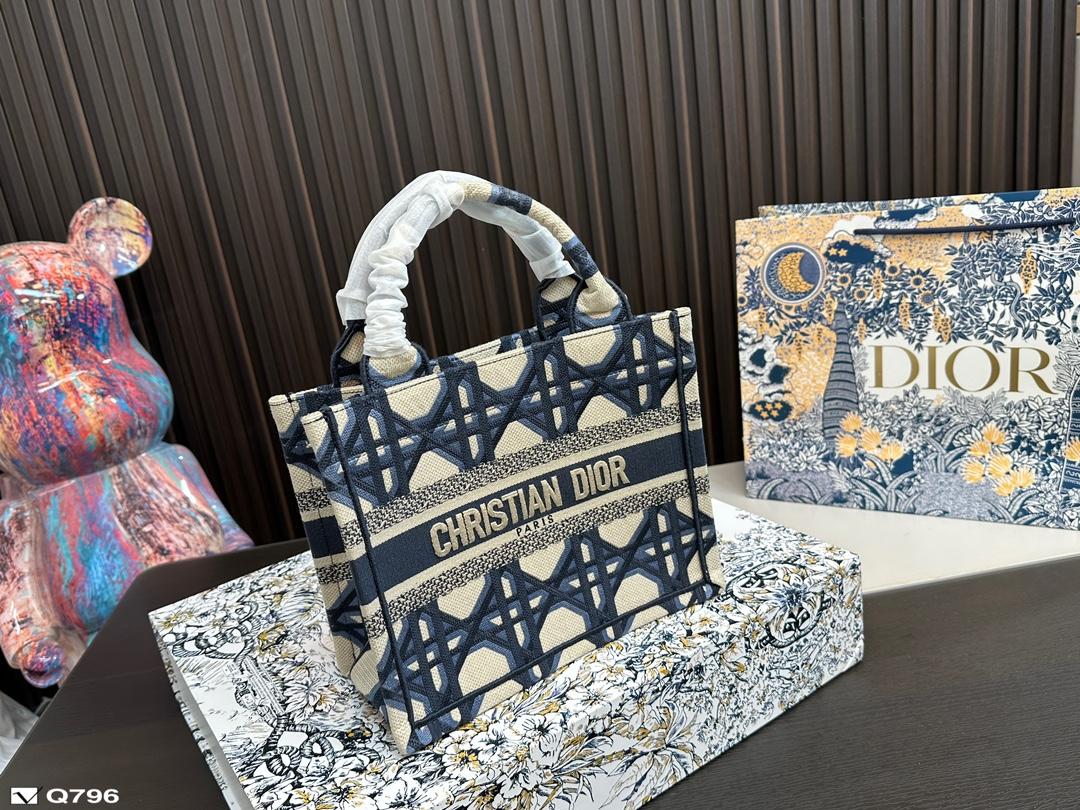 Replica Dior Bag   24*20CM/33*26CM/38*32CM