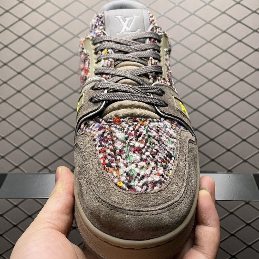 Replica Louis Vuitton Shoe Louis Vuitton Trail Sneaker LV _02417