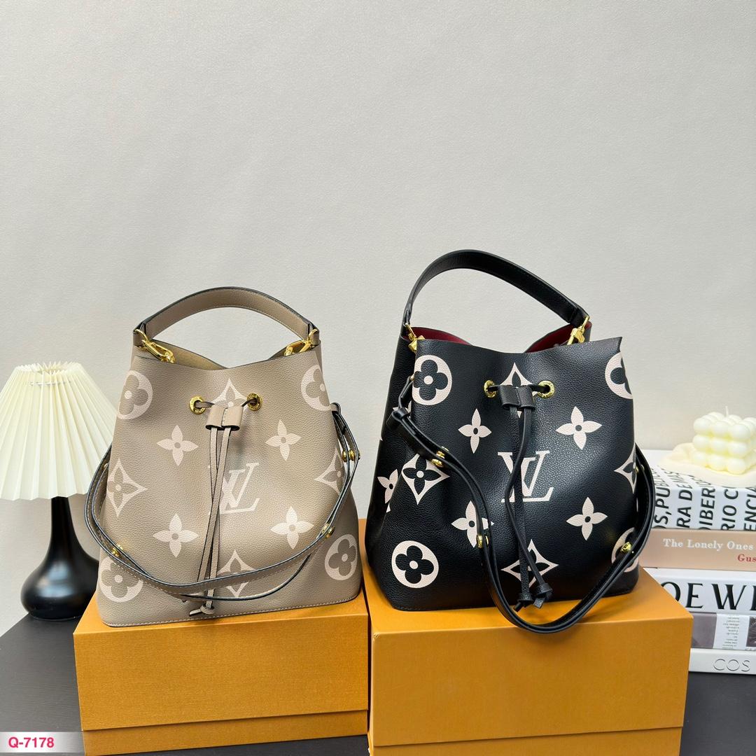 Replica Louis Vuitton Bag 25*25CM