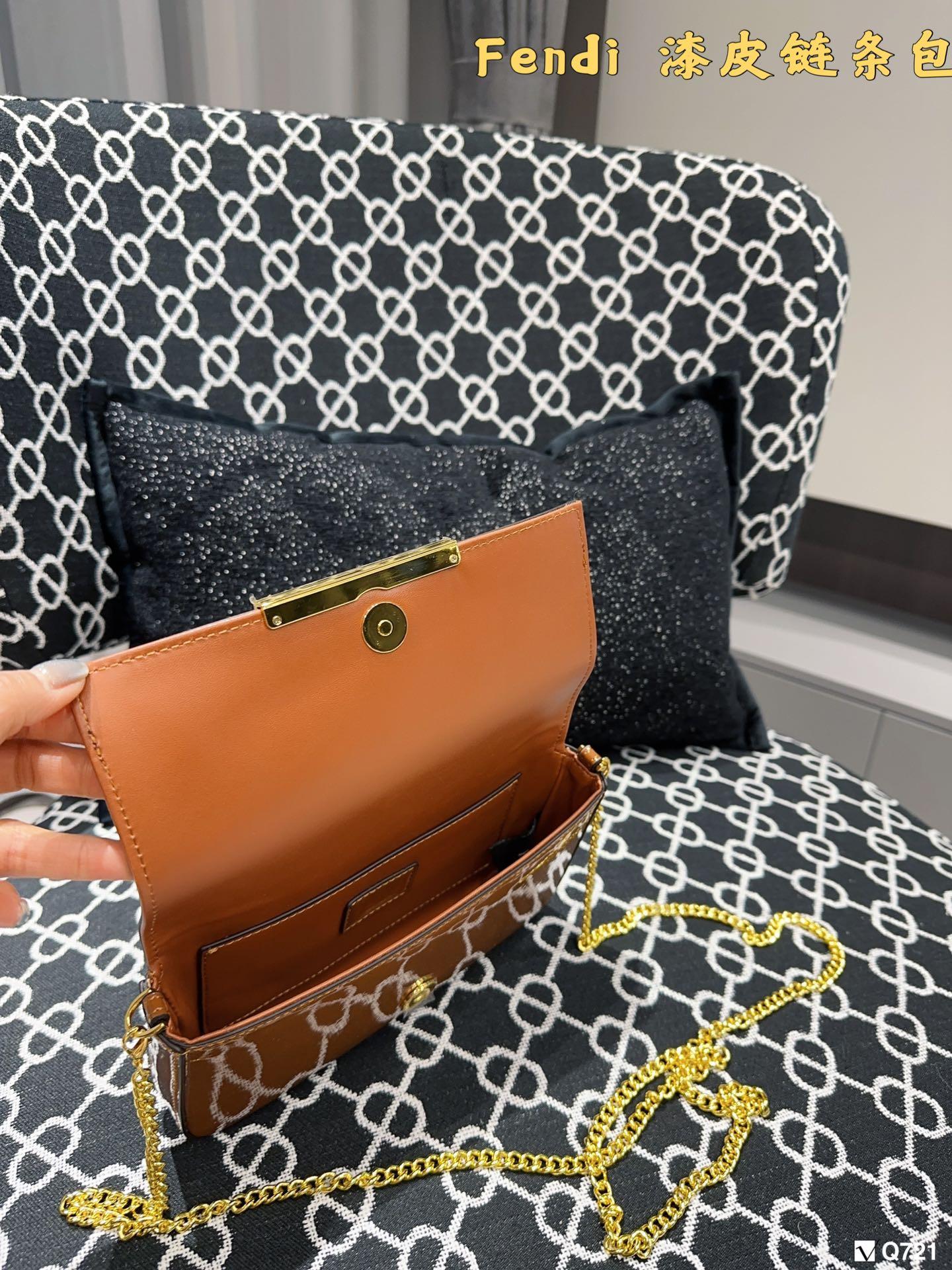 Replica Fendi Bag 21*11CM