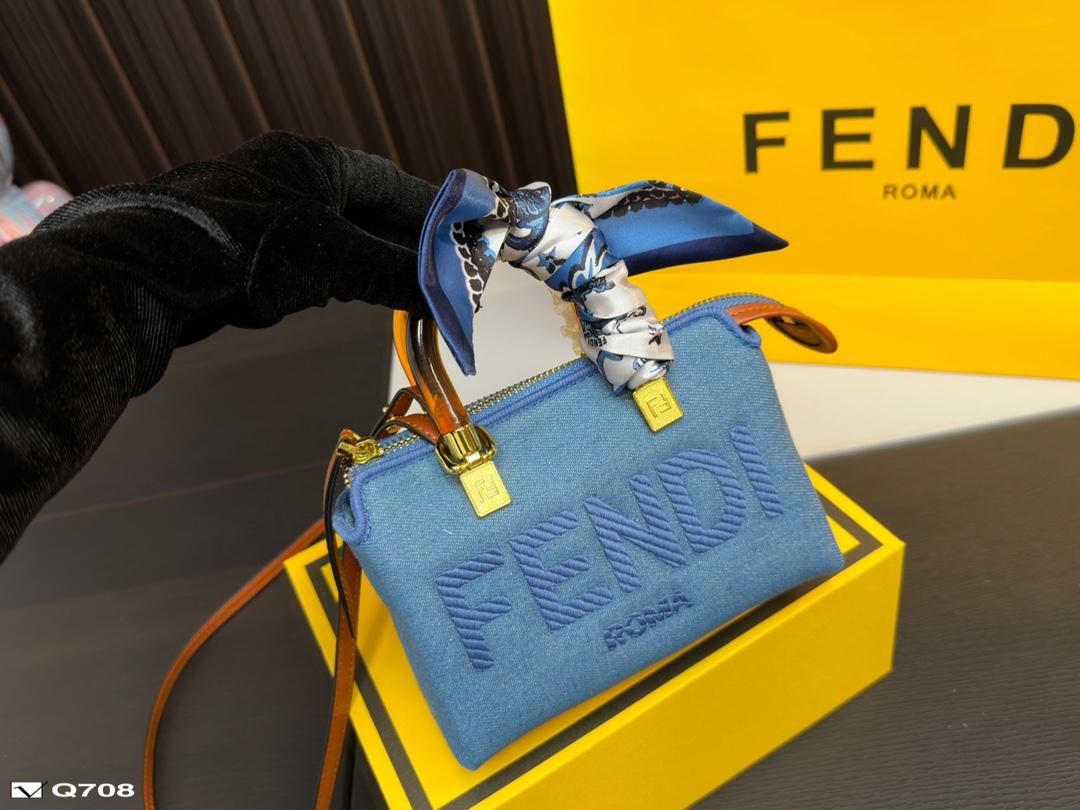 Replica Fendi Bag 17*12CM