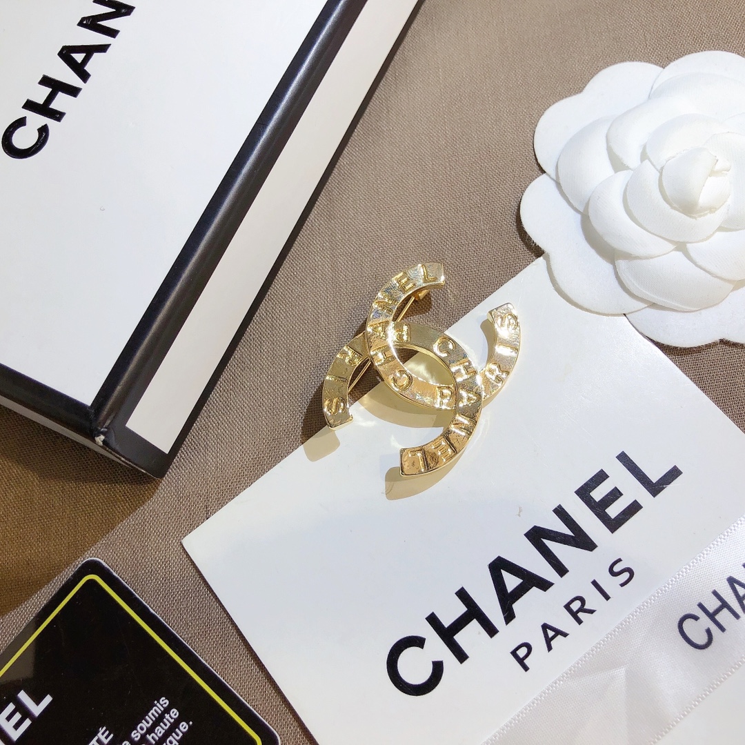 Replica CHANEL Brooch