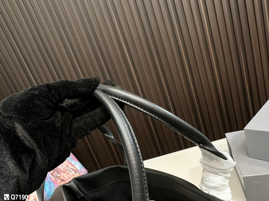 Replica Balenciaga Bag 29*26CM