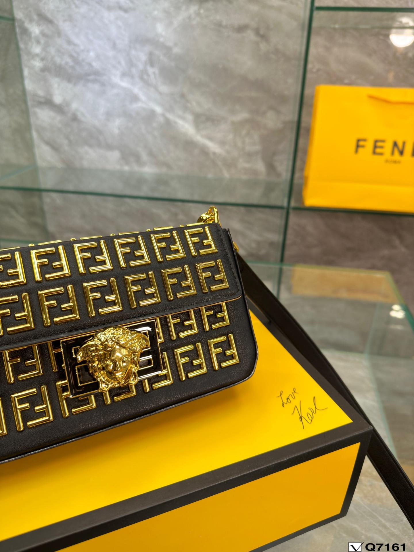 Replica Fendi Bag 22*13CM
