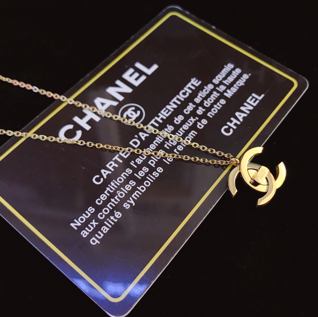 Replica CHANEL Necklace
